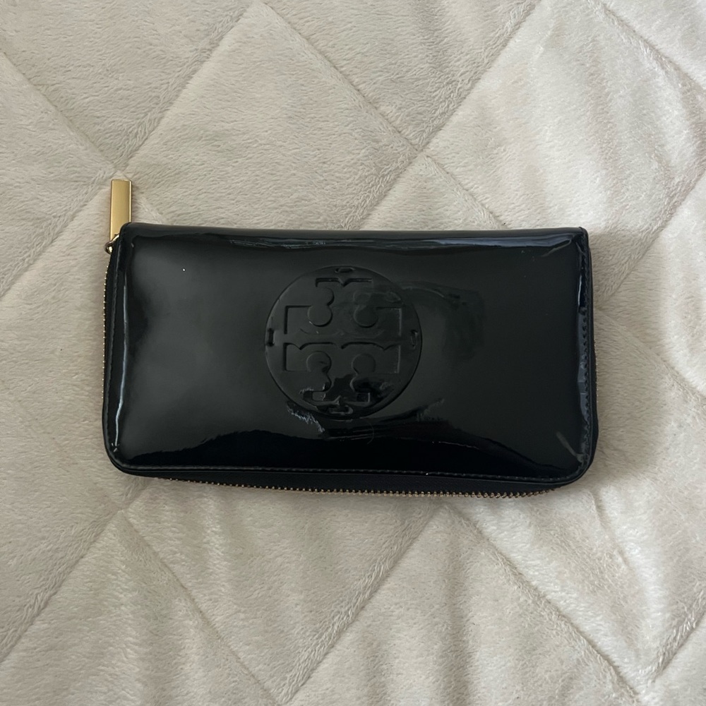 Tory Burch black wallet with gold zipper